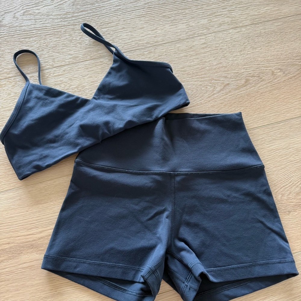 Aritzia Workout Set - image 1